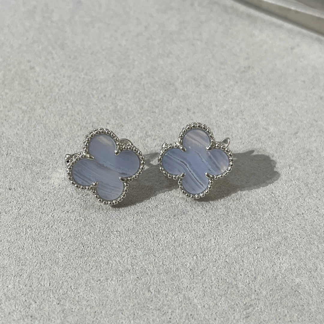 [Topon]CLOVER CHALCEDONY SILVER STUD EARRINGS