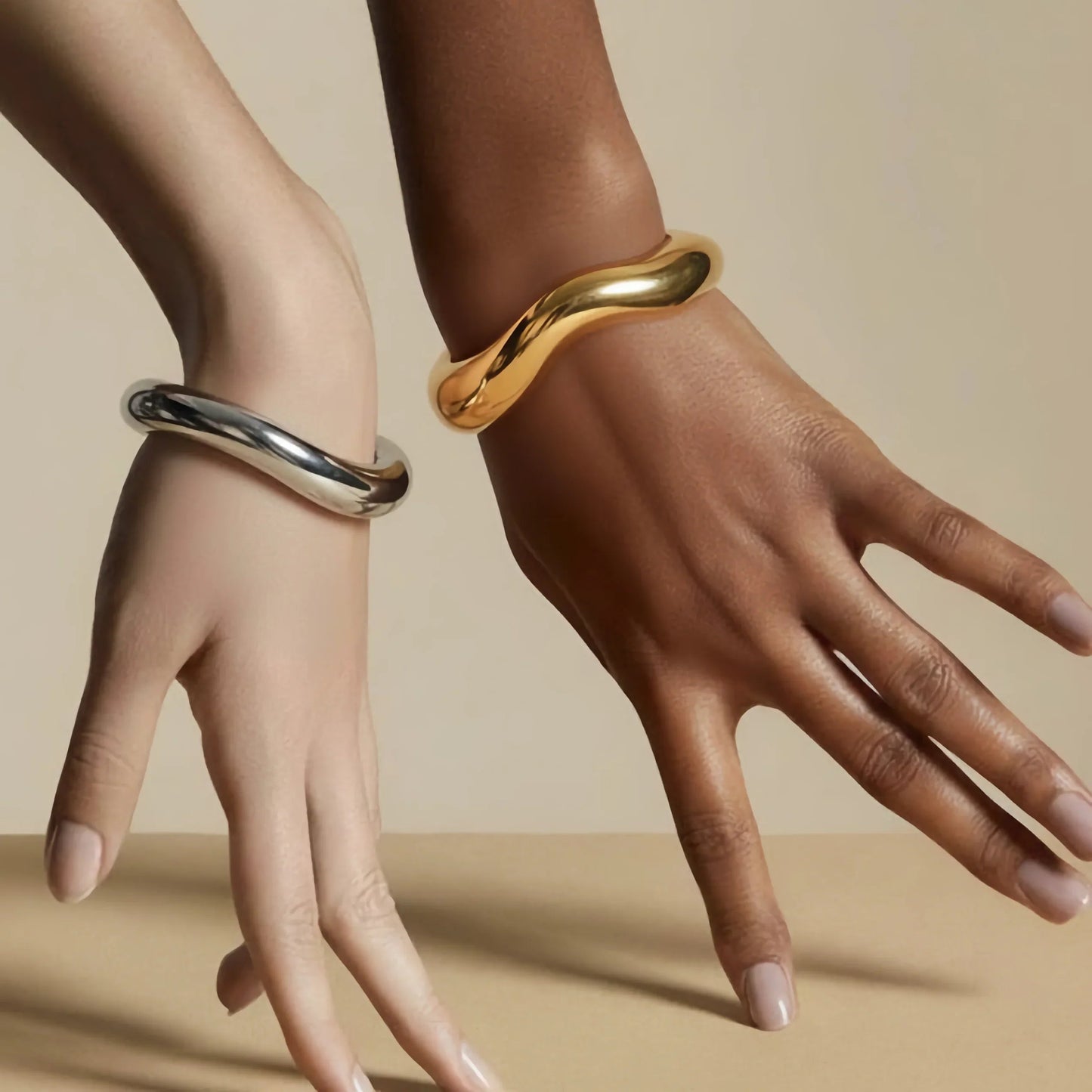 [Topon]Zaria Asymmetrical Gold Bangle