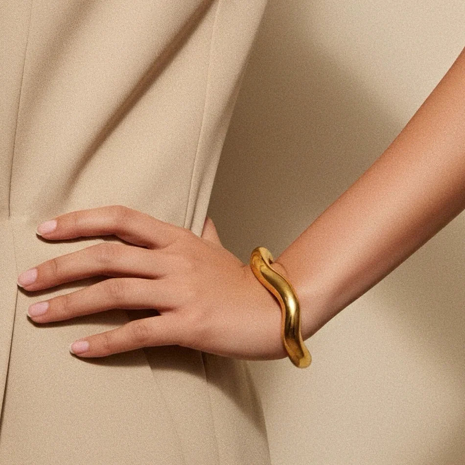 [Topon]Zaria Asymmetrical Gold Bangle