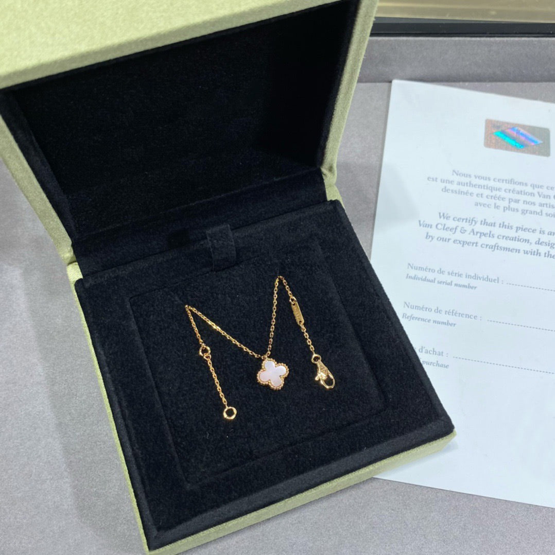 [Topon]CLOVER 9.5MM PINK MOTHER OF PEARL SINGLE FLOWER NECKLACE