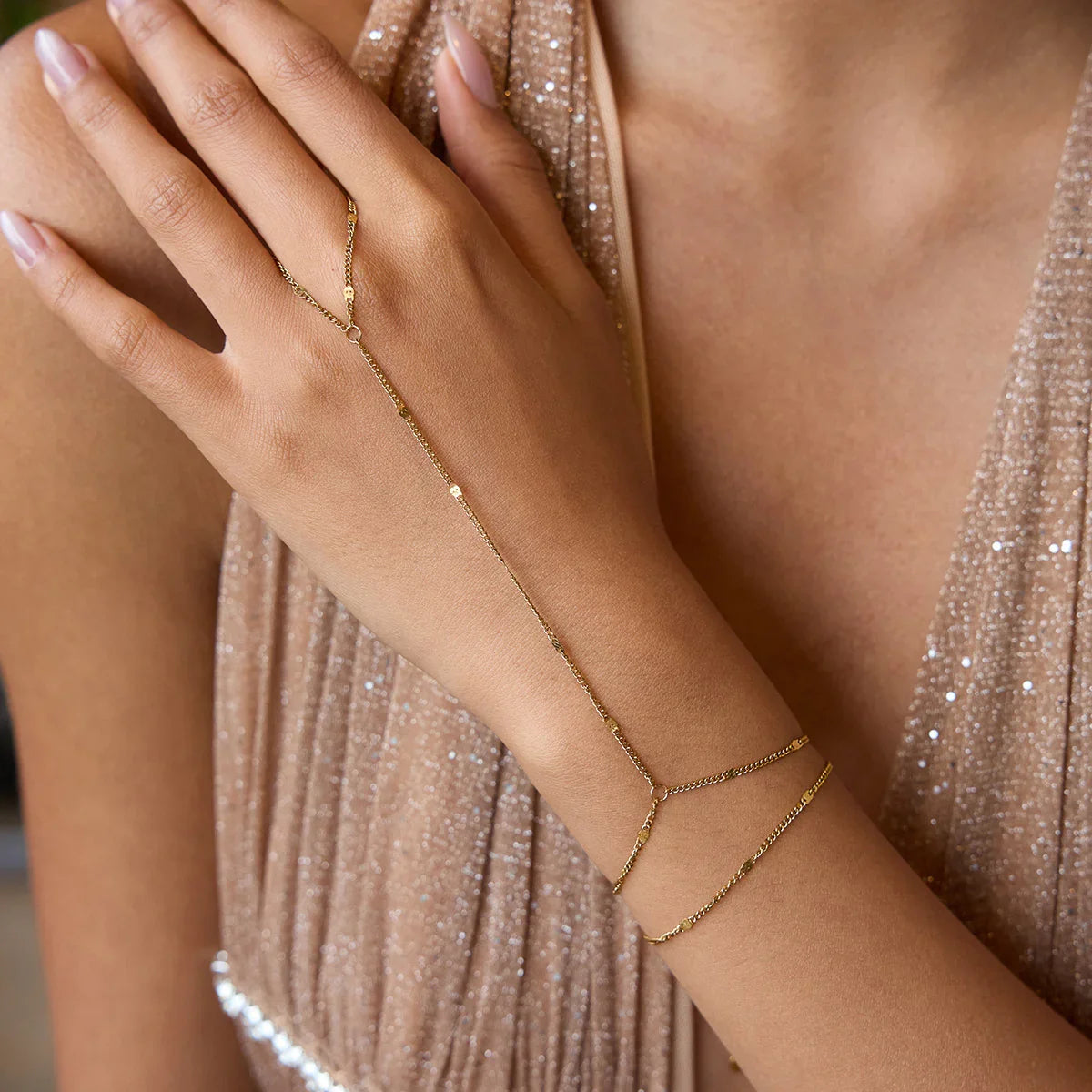 [Topon]Mimi Golden Hand Chain