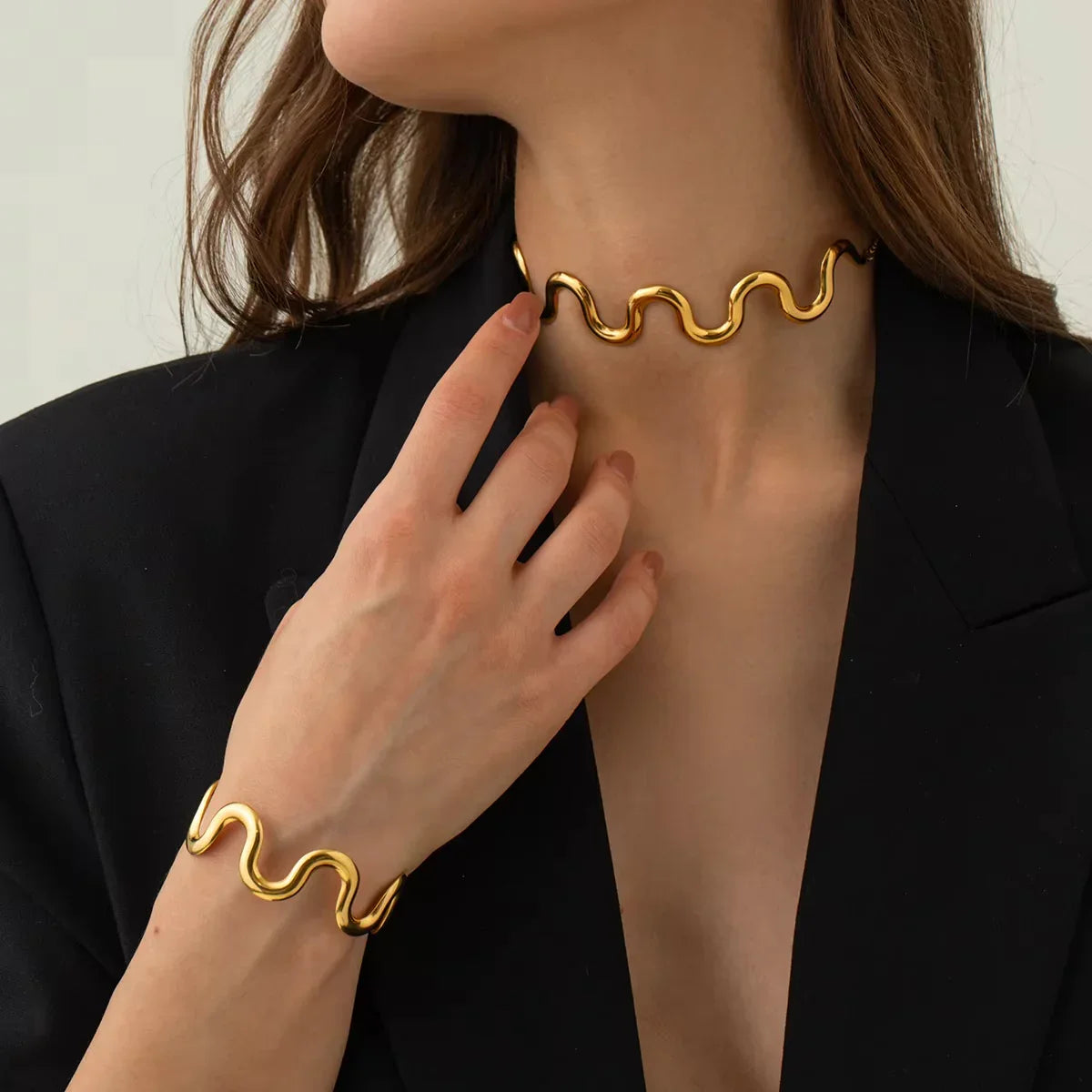 [Topon]Senna Twisted Gold Bangle
